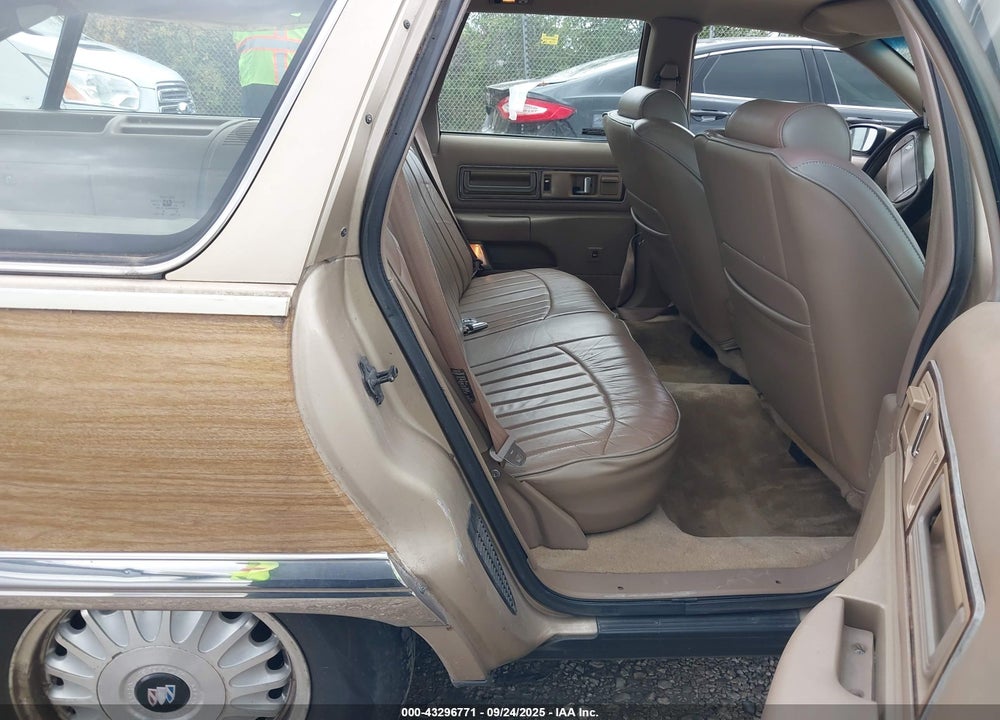 1993 BUICK ROADMASTER ESTATE VIN: 1G4BR8376PW403621