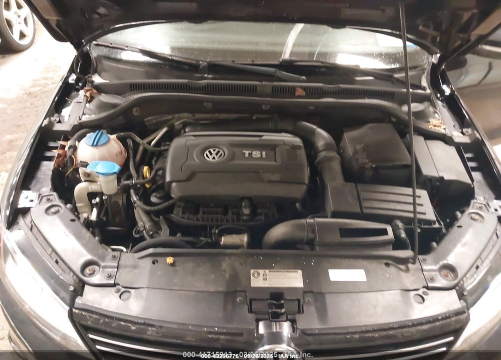 2014 VOLKSWAGEN JETTA VIN: 3VWD17AJ8EM426213