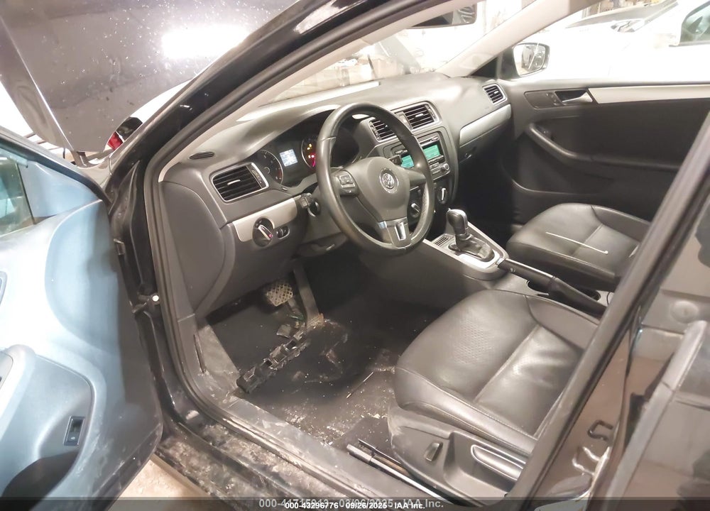 2014 VOLKSWAGEN JETTA VIN: 3VWD17AJ8EM426213