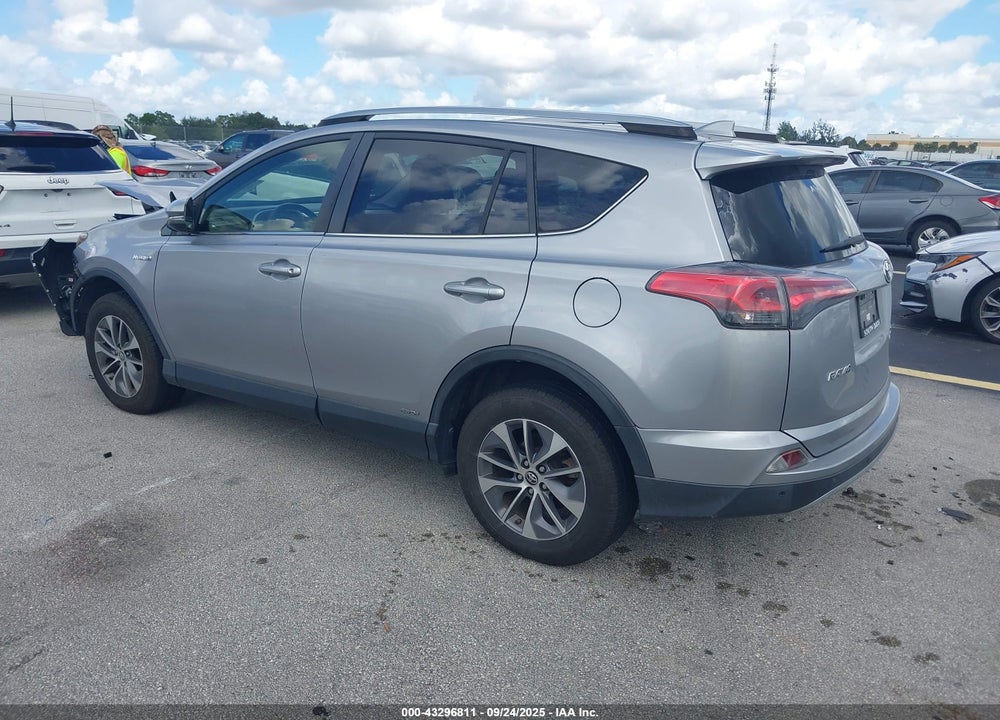 2018 TOYOTA RAV4 HYBRID XLE VIN: JTMRJREV2JD237029