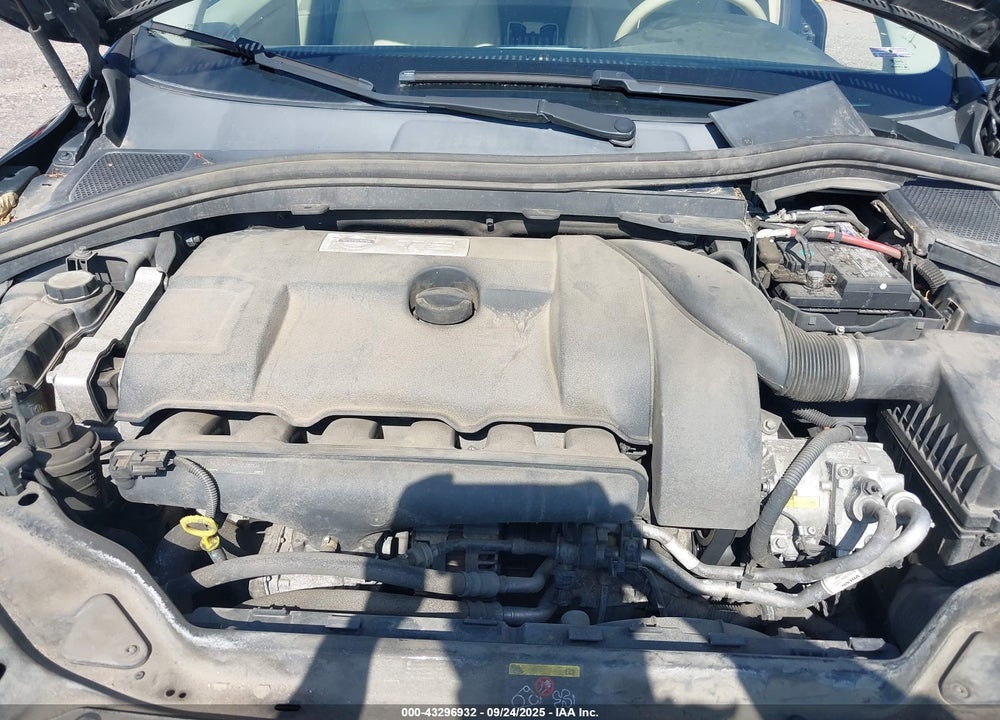 2012 VOLVO XC60 VIN: YV4902DZ0C2331999