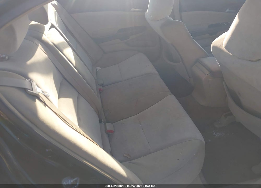 2008 HONDA ACCORD 2.4 LX VIN: JHMCP26368C035771