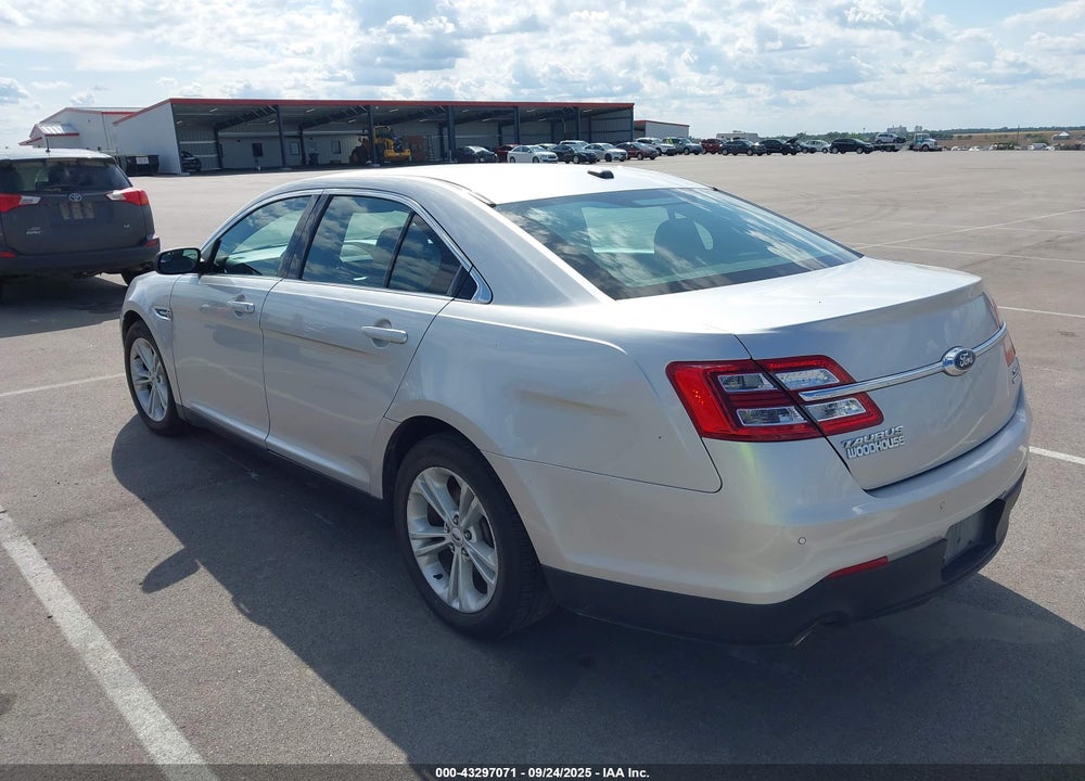 2015 FORD TAURUS VIN: 1FAHP2E88FG162330