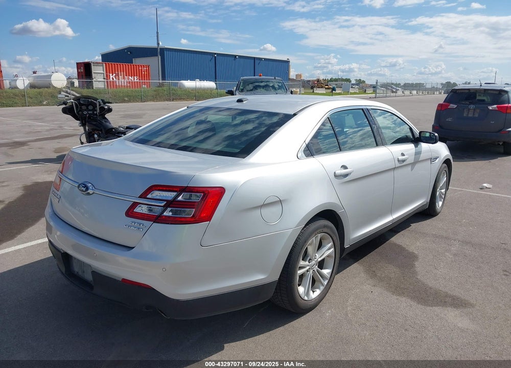 2015 FORD TAURUS VIN: 1FAHP2E88FG162330