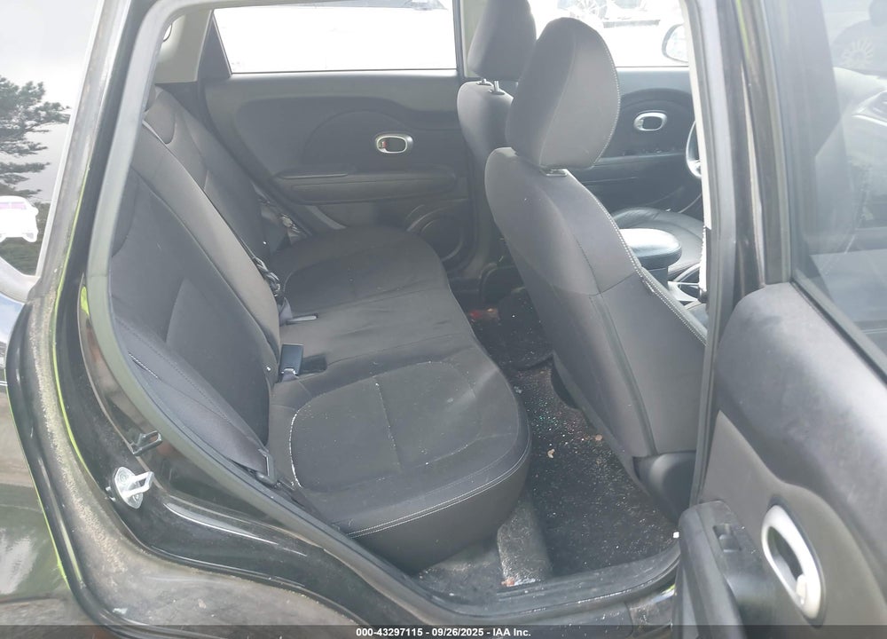2015 KIA SOUL VIN: KNDJN2A23F7804441