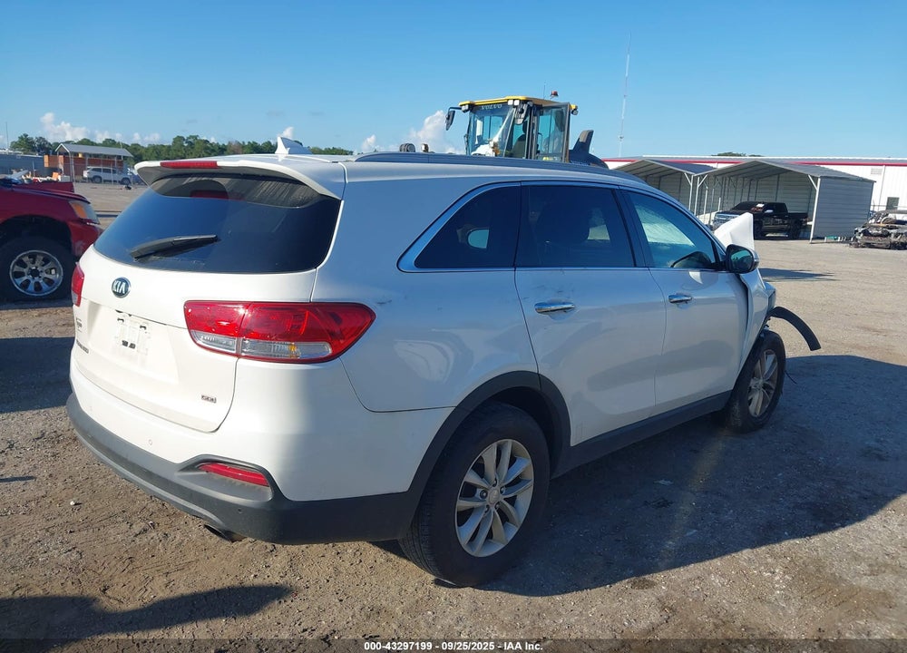 2016 KIA SORENTO VIN: 5XYPG4A35GG173544