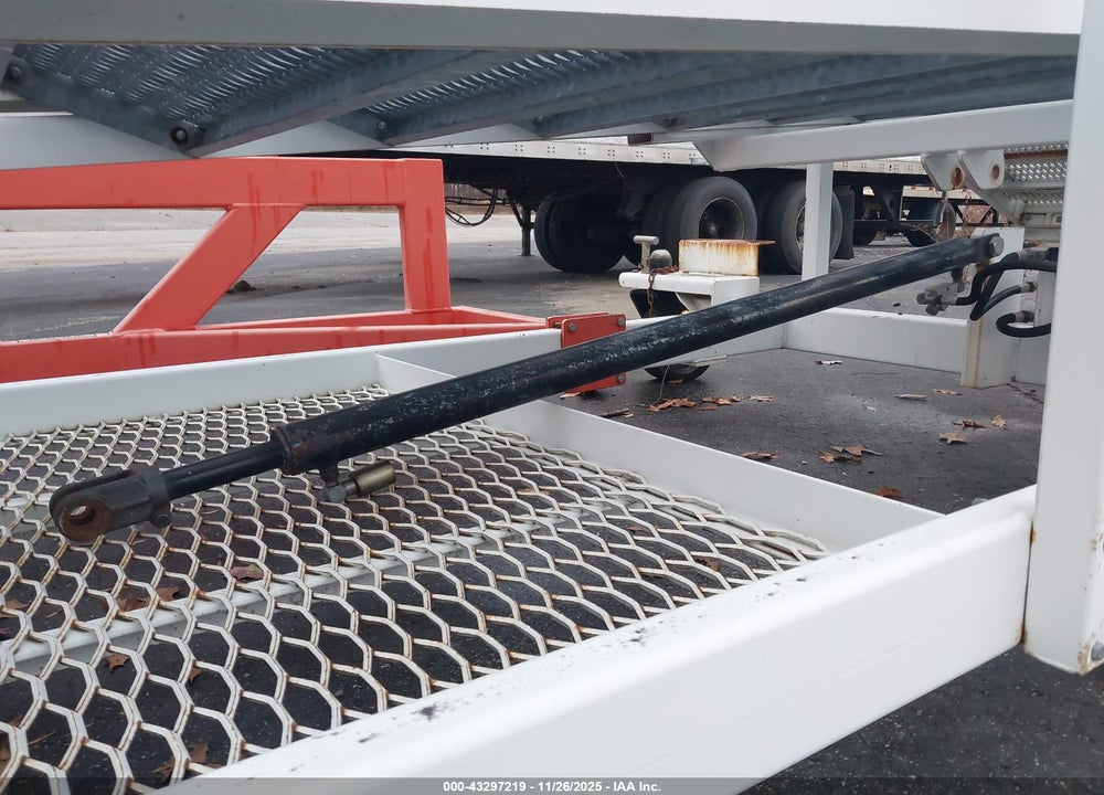 2011 EQUIPMENT STEEL GSE A203473D VIN: 00000000000026012