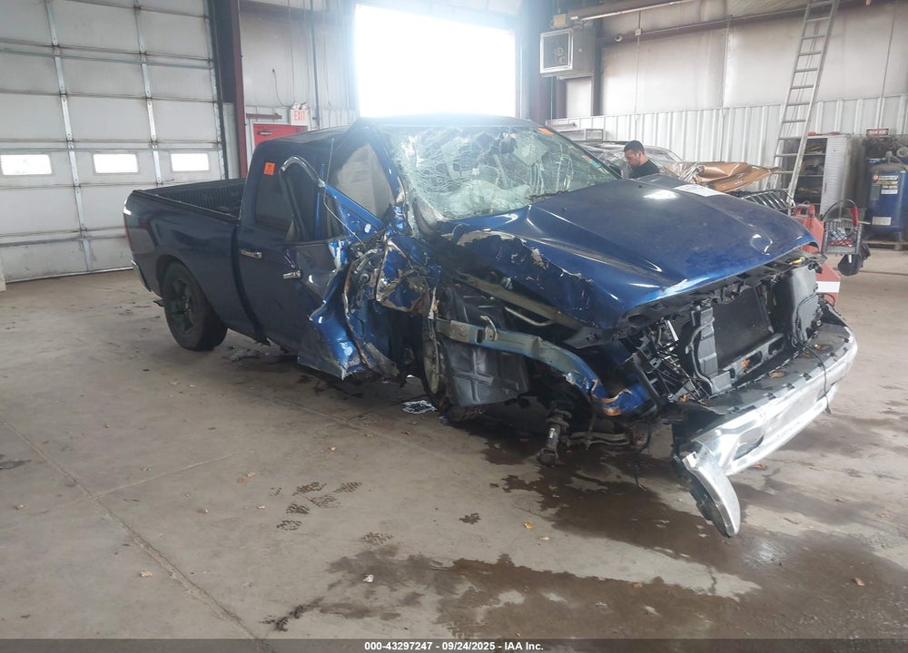 2017 RAM 1500 SLT  4X4 6'4 BOX VIN: 1C6RR7GG6HS742595