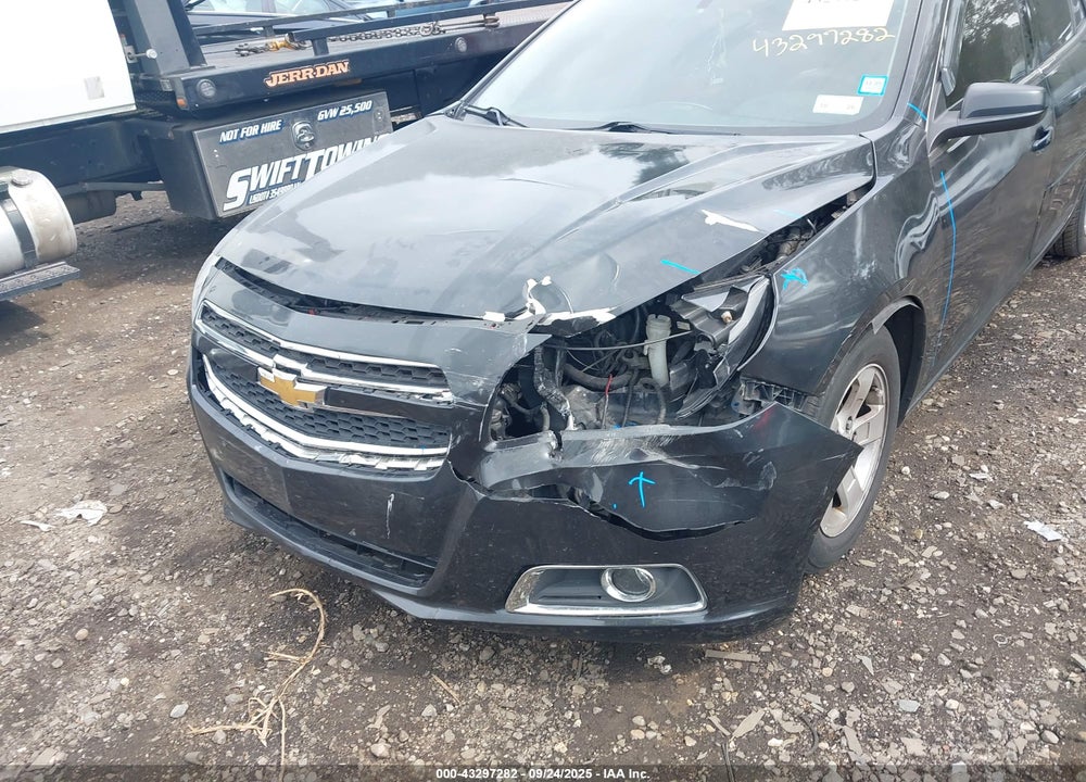 2013 CHEVROLET MALIBU VIN: 1G11B5SA1DF327018