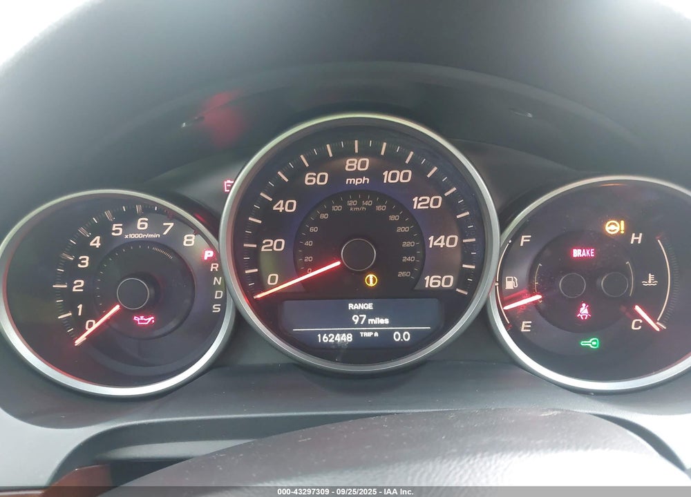 2010 ACURA RL VIN: JH4KB2F61AC001618