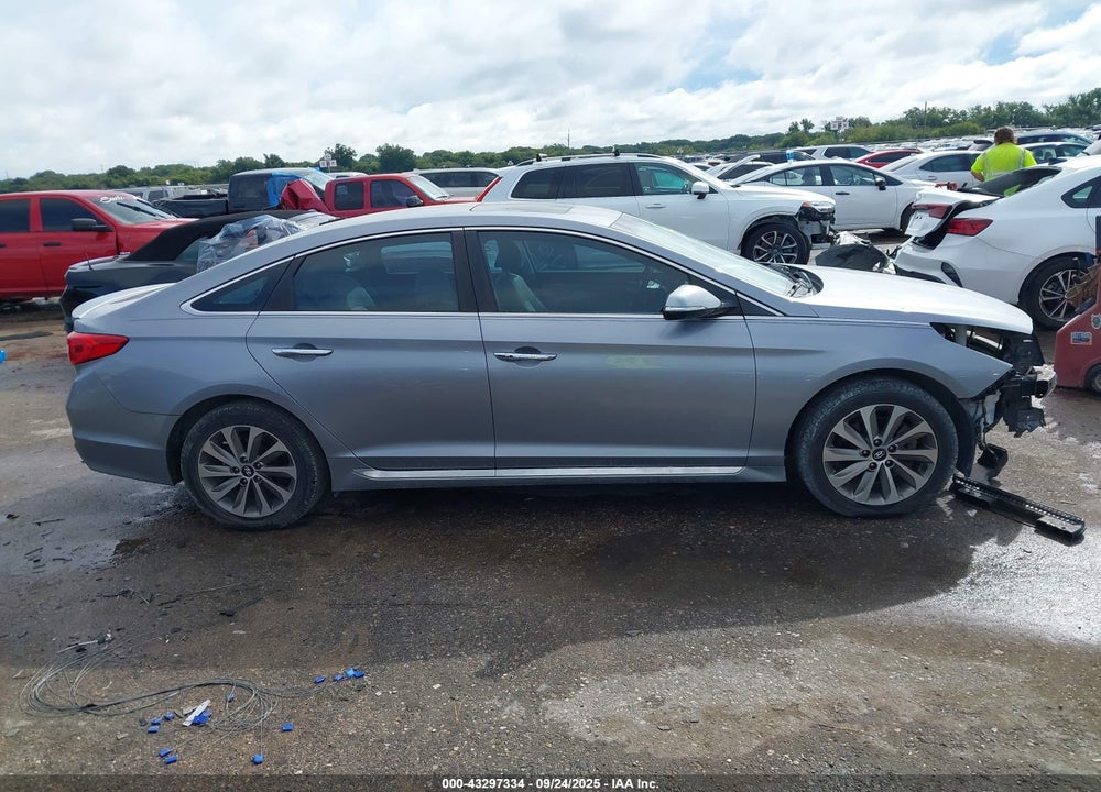 2016 HYUNDAI SONATA VIN: 5NPE34AF9GH372800