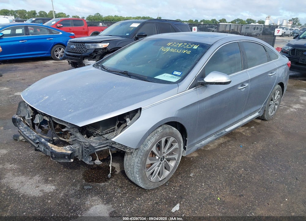 2016 HYUNDAI SONATA VIN: 5NPE34AF9GH372800