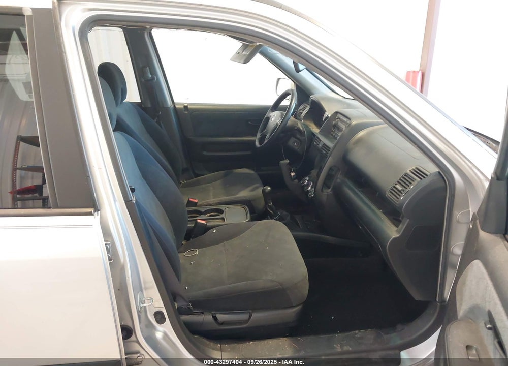 2006 HONDA CR-V EX VIN: JHLRD77856C050094