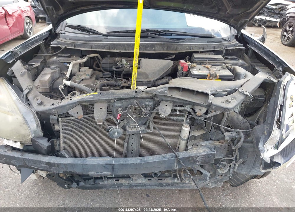 2014 NISSAN ROGUE VIN: JN8AS5MT2EW625282