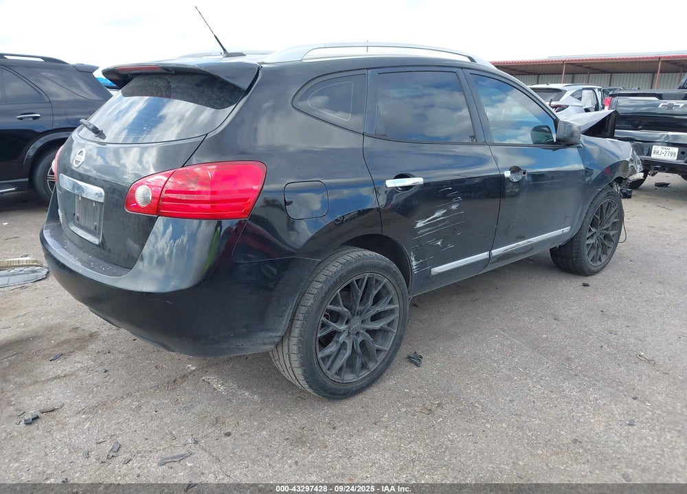 2014 NISSAN ROGUE VIN: JN8AS5MT2EW625282