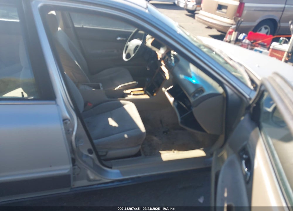 1997 HONDA ACCORD EX VIN: 1HGCD5658VA098666