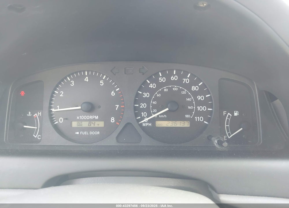 2001 TOYOTA COROLLA LE VIN: 2T1BR12E41C426052