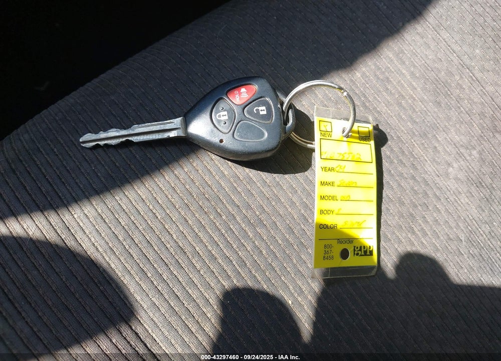2009 SCION XB VIN: JTLKE50E391075502