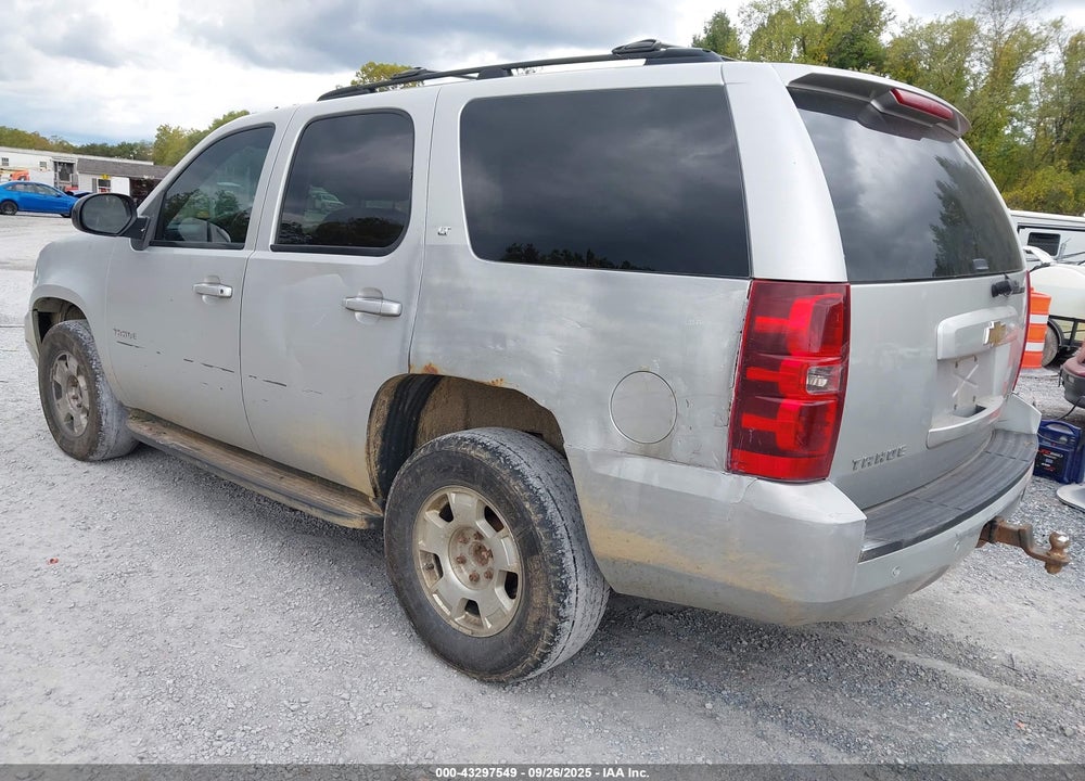 2011 CHEVROLET TAHOE VIN: 1GNSKBE00BR136450