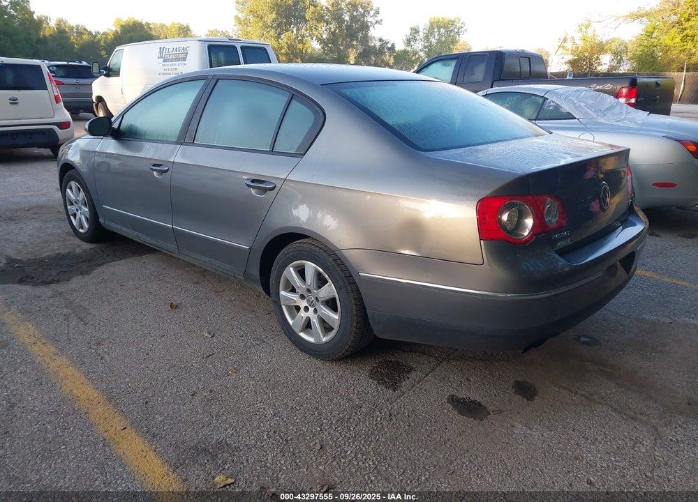 2007 VOLKSWAGEN PASSAT VIN: WVWJK73C57P067269