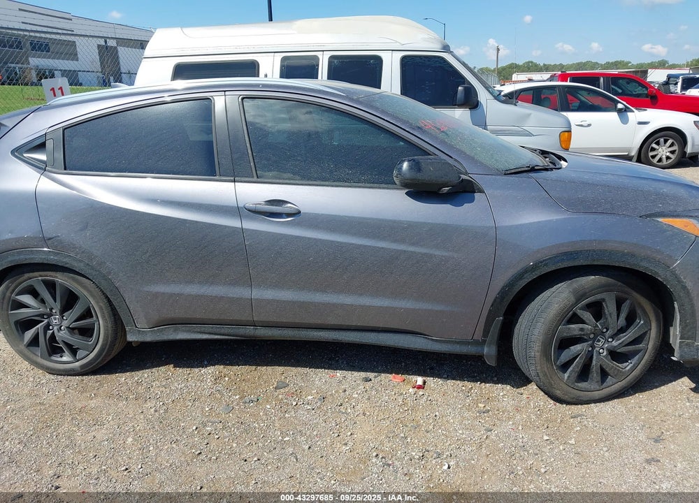 2022 HONDA HR-V VIN: 3CZRU5H17NM730654