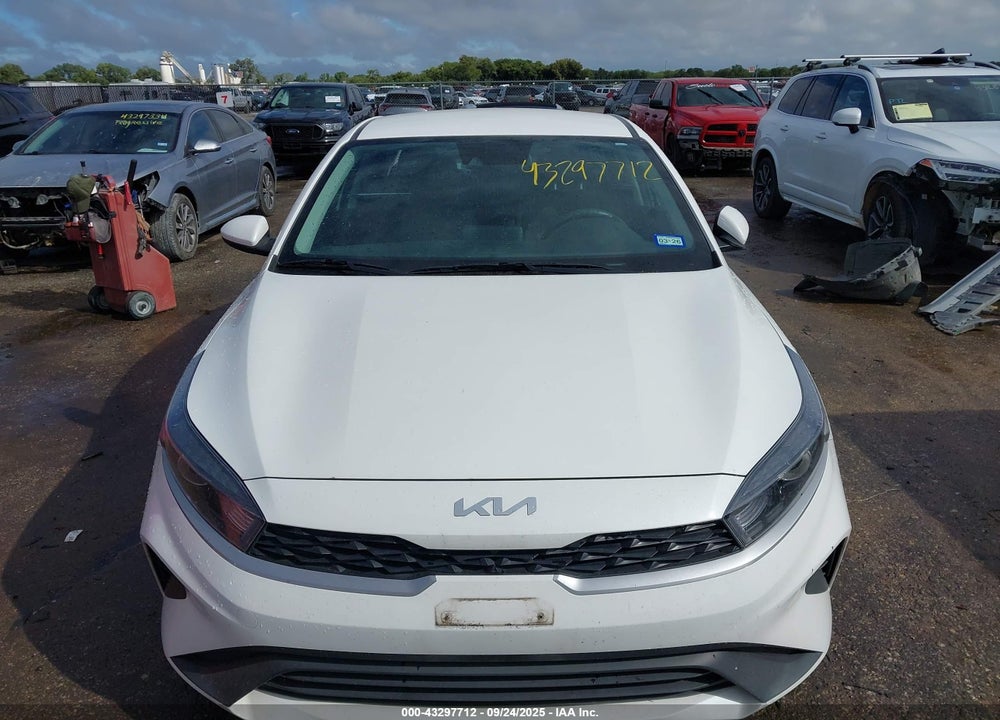 2023 KIA FORTE LXS VIN: 3KPF24AD5PE650070