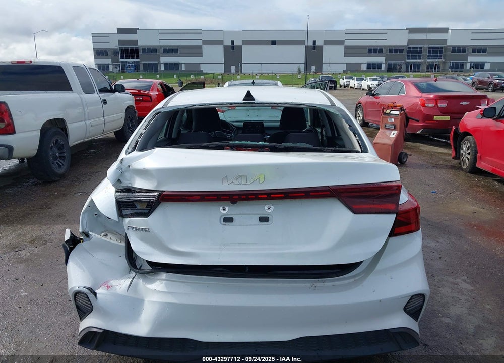 2023 KIA FORTE LXS VIN: 3KPF24AD5PE650070