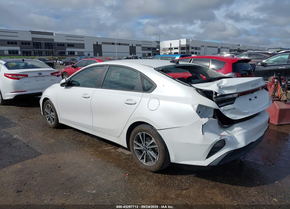 2023 KIA FORTE LXS VIN: 3KPF24AD5PE650070