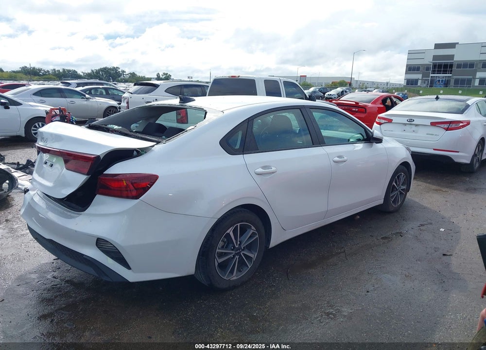 2023 KIA FORTE LXS VIN: 3KPF24AD5PE650070