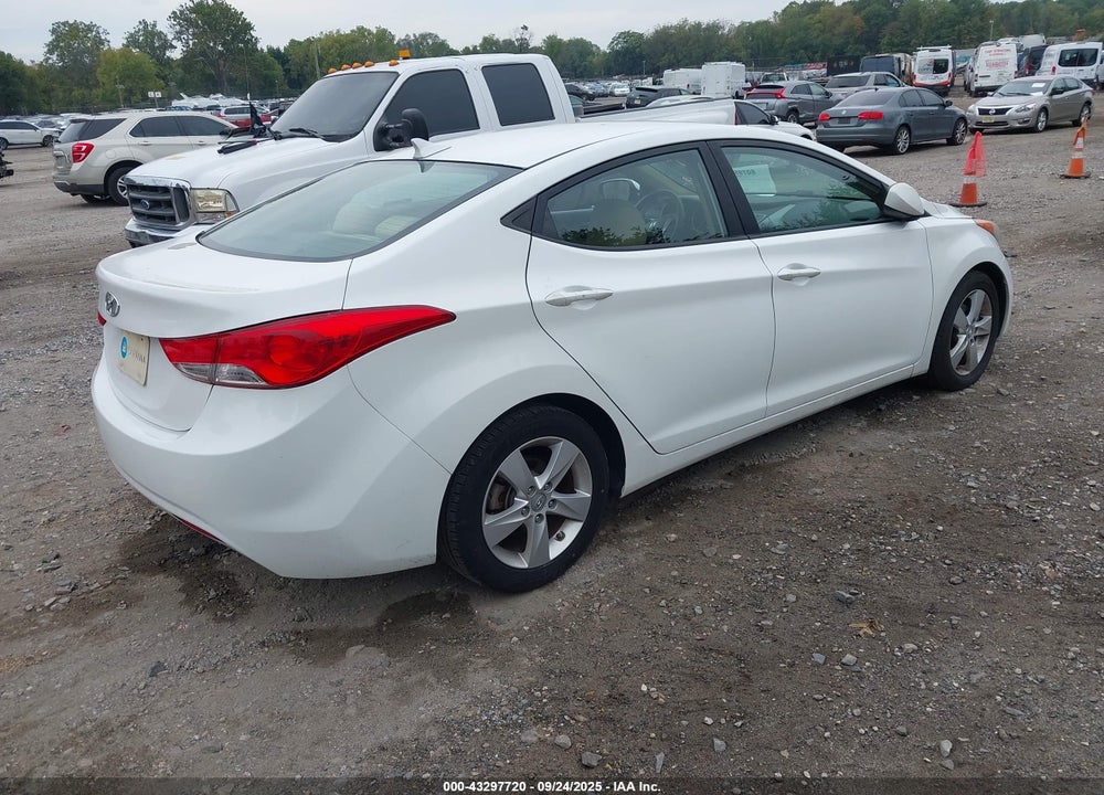 2013 HYUNDAI ELANTRA GLS VIN: 5NPDH4AE9DH373557