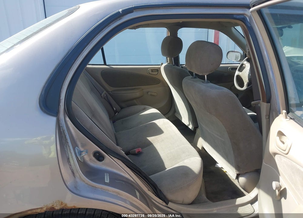 2001 TOYOTA COROLLA CE VIN: 2T1BR12E31C515448