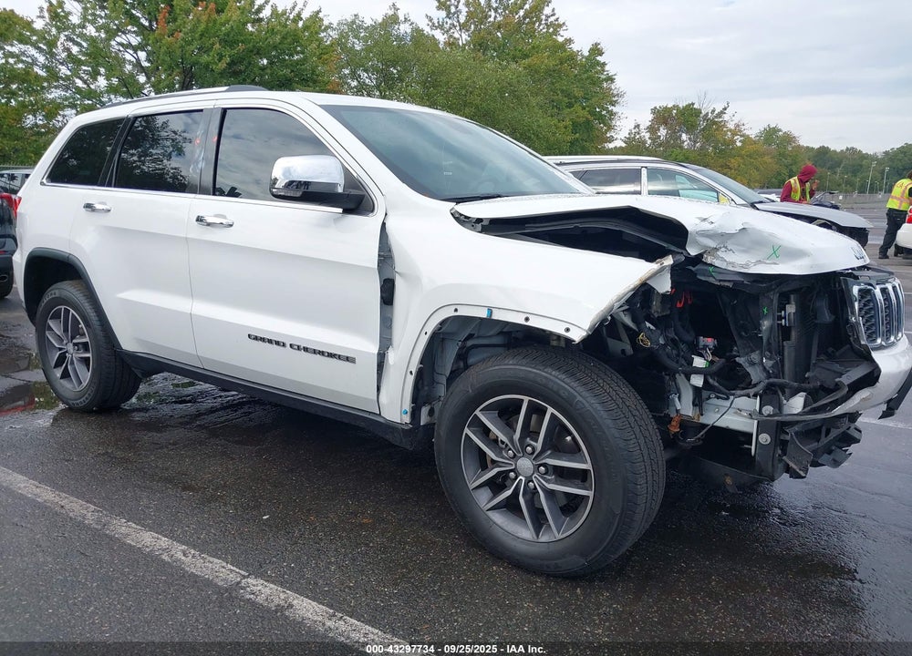 2017 JEEP GRAND CHEROKEE VIN: 1C4RJFBG3HC735700