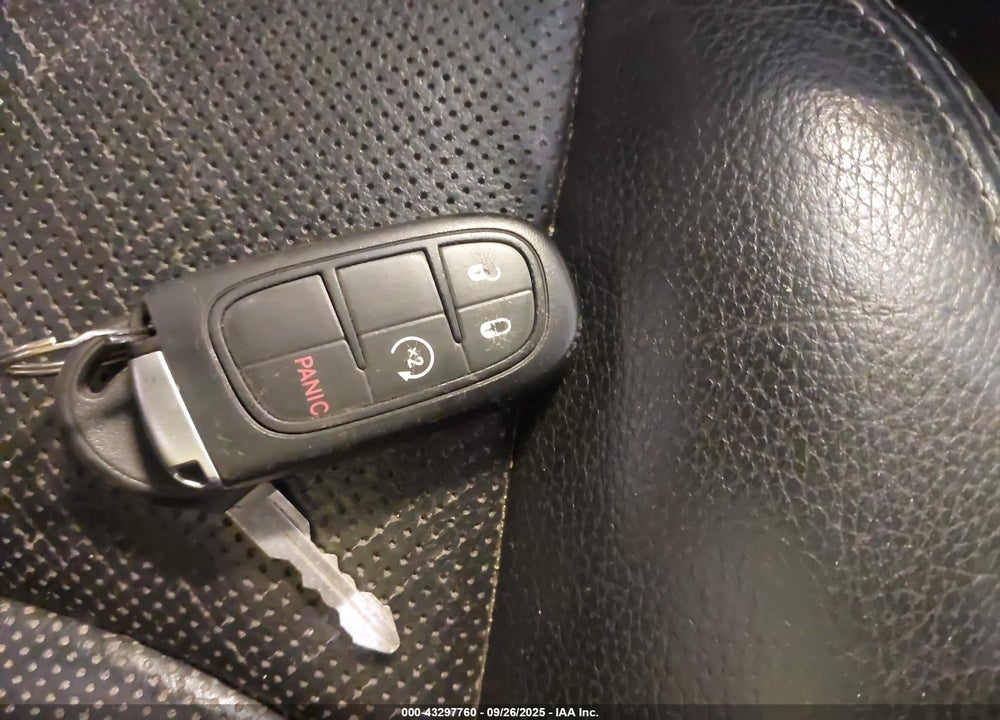 2014 RAM 1500 VIN: 1C6RR7NM4ES395711