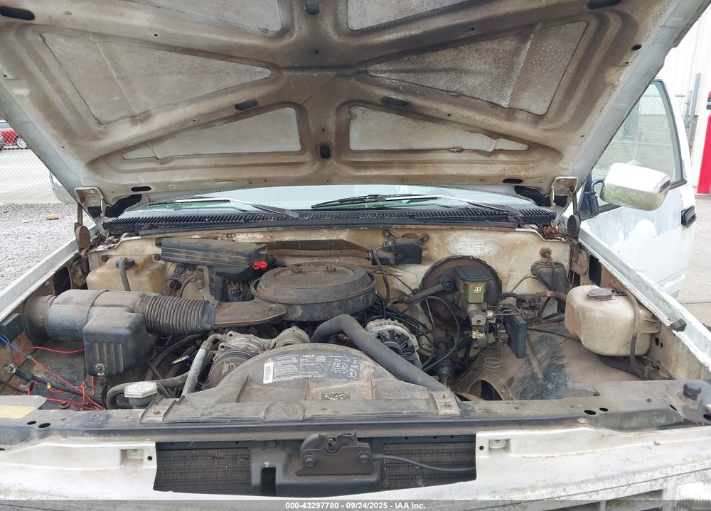 1993 CHEVROLET GMT-400 C1500 VIN: 1GCEC14H4PZ192919