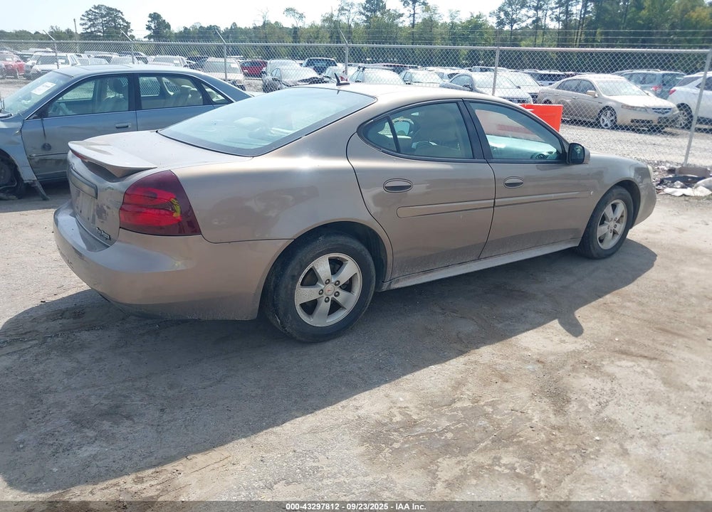 2007 PONTIAC GRAND PRIX VIN: 2G2WP552271102657