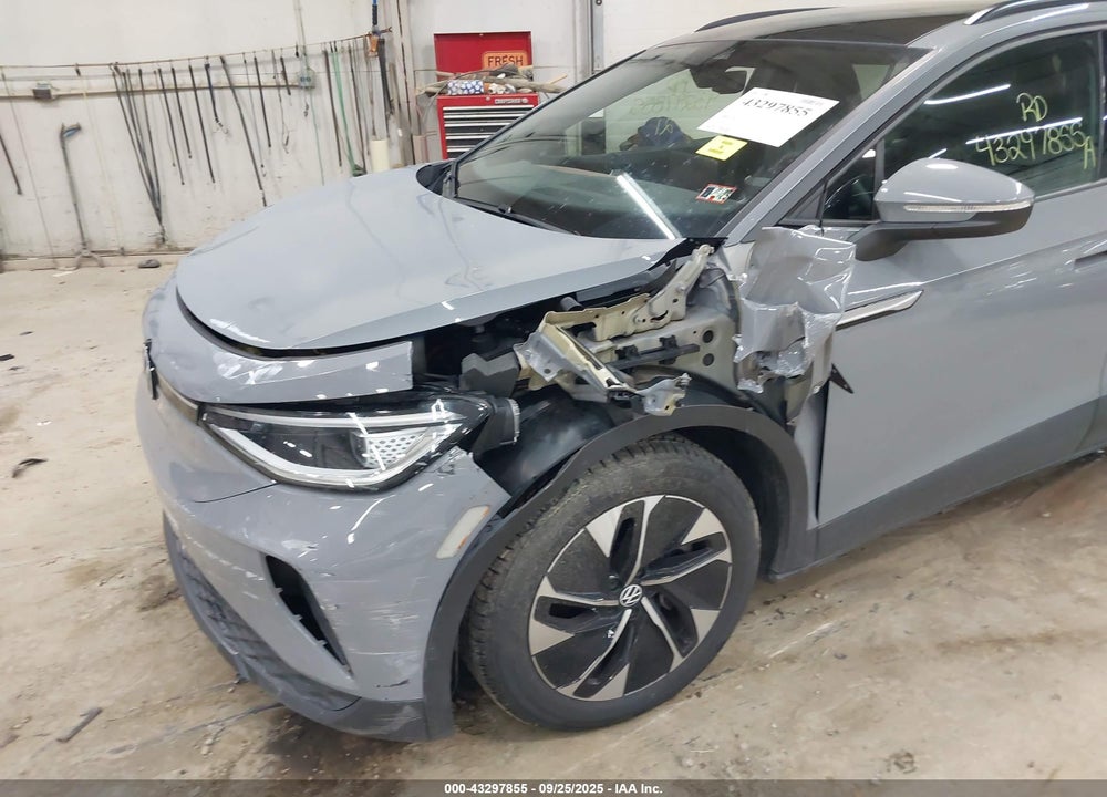 2021 VOLKSWAGEN ID.4 VIN: WVGTMPE25MP059168