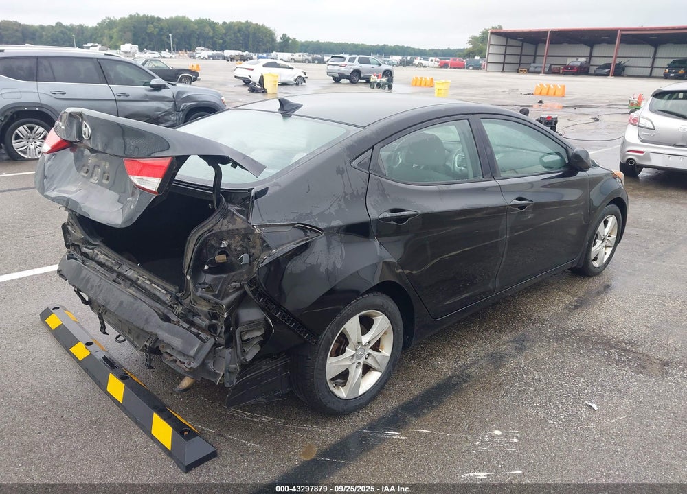 2012 HYUNDAI ELANTRA VIN: KMHDH4AE1CU338429