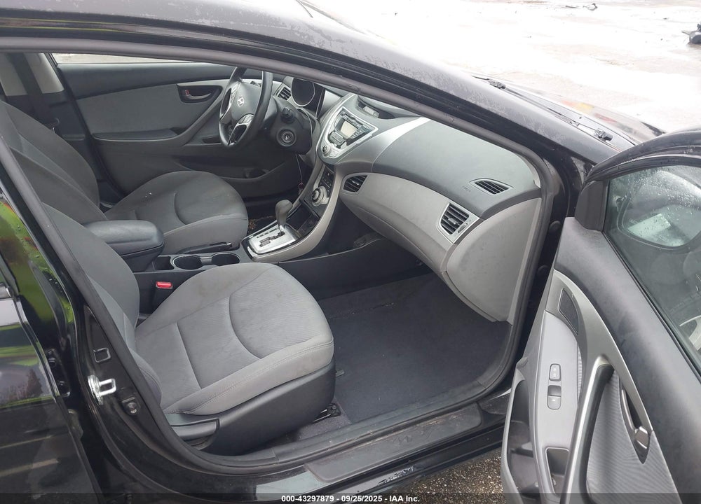 2012 HYUNDAI ELANTRA VIN: KMHDH4AE1CU338429