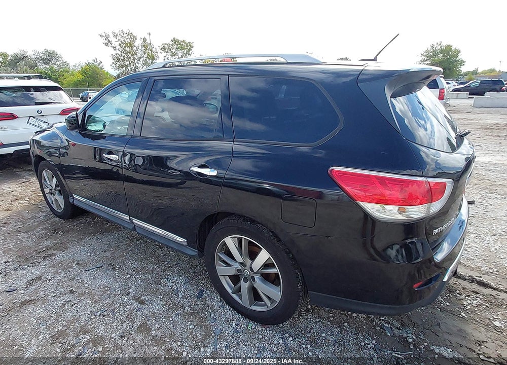 2013 NISSAN PATHFINDER VIN: 5N1AR2MM6DC650860