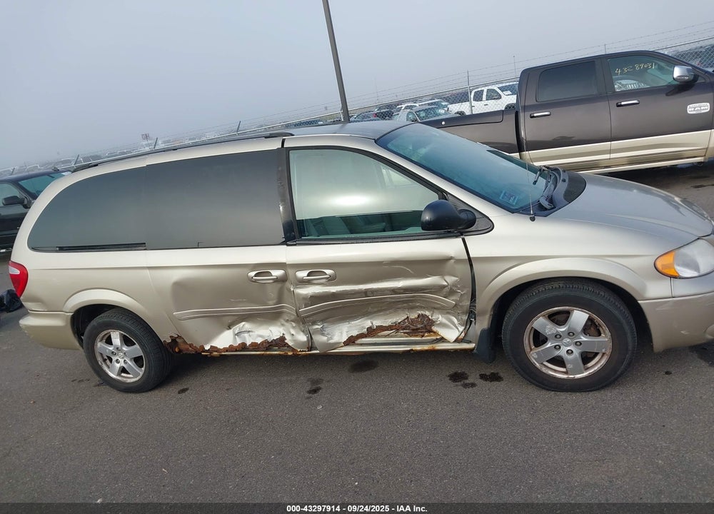 2007 DODGE GRAND CARAVAN SXT VIN: 2D4GP44L77R344420