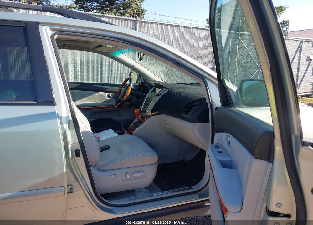 2007 LEXUS RX 350 VIN: 2T2HK31U37C002725