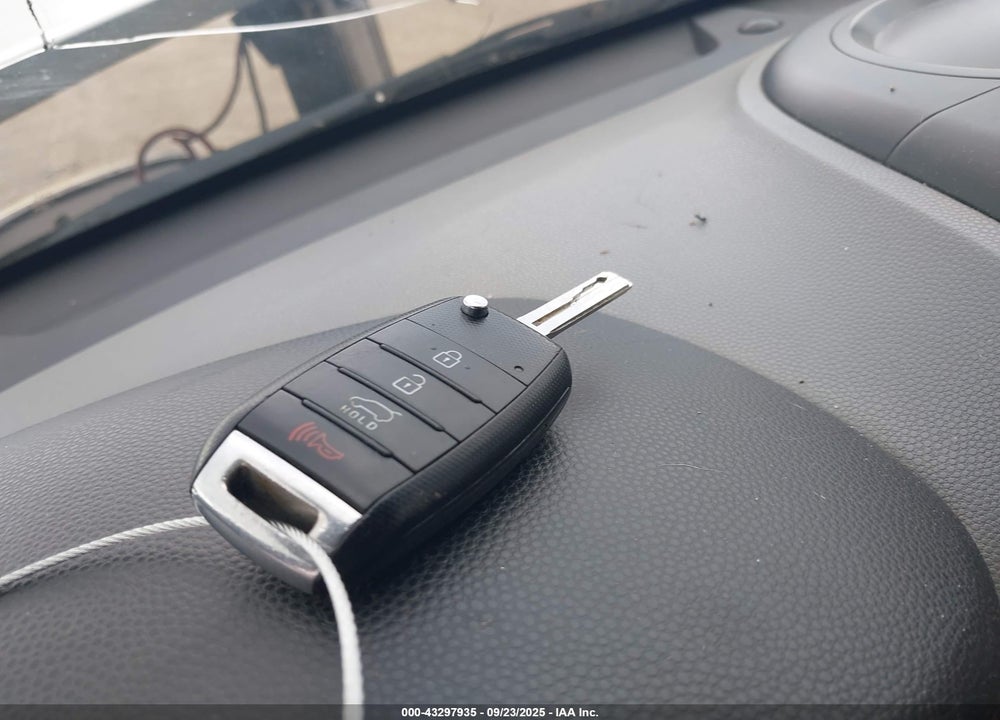 2014 KIA SOUL VIN: KNDJN2A2XE7010485