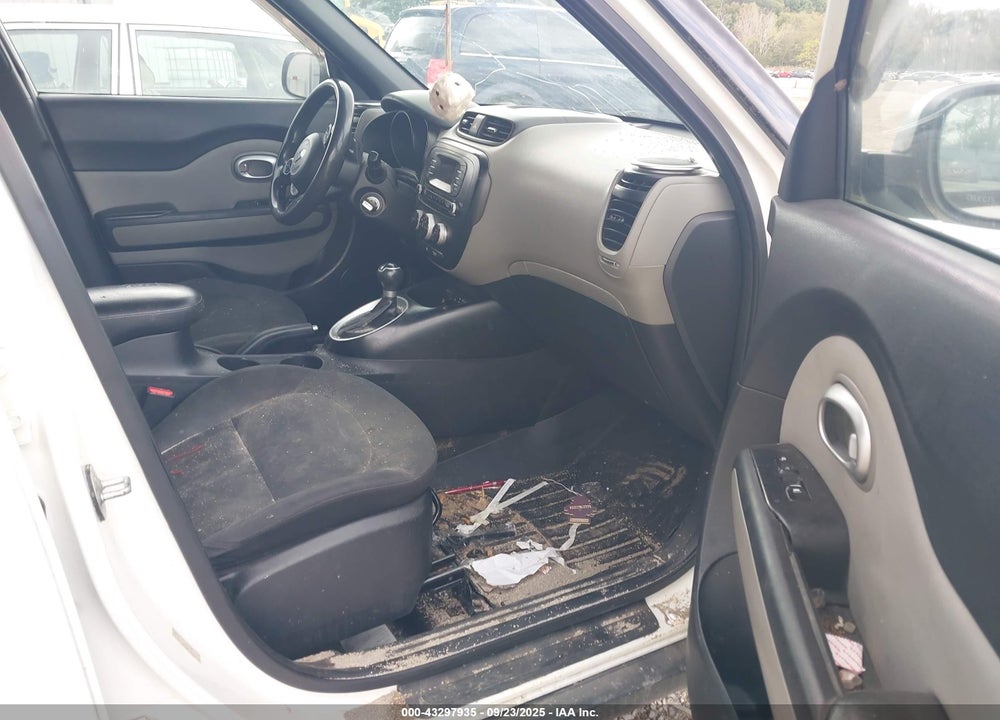 2014 KIA SOUL VIN: KNDJN2A2XE7010485