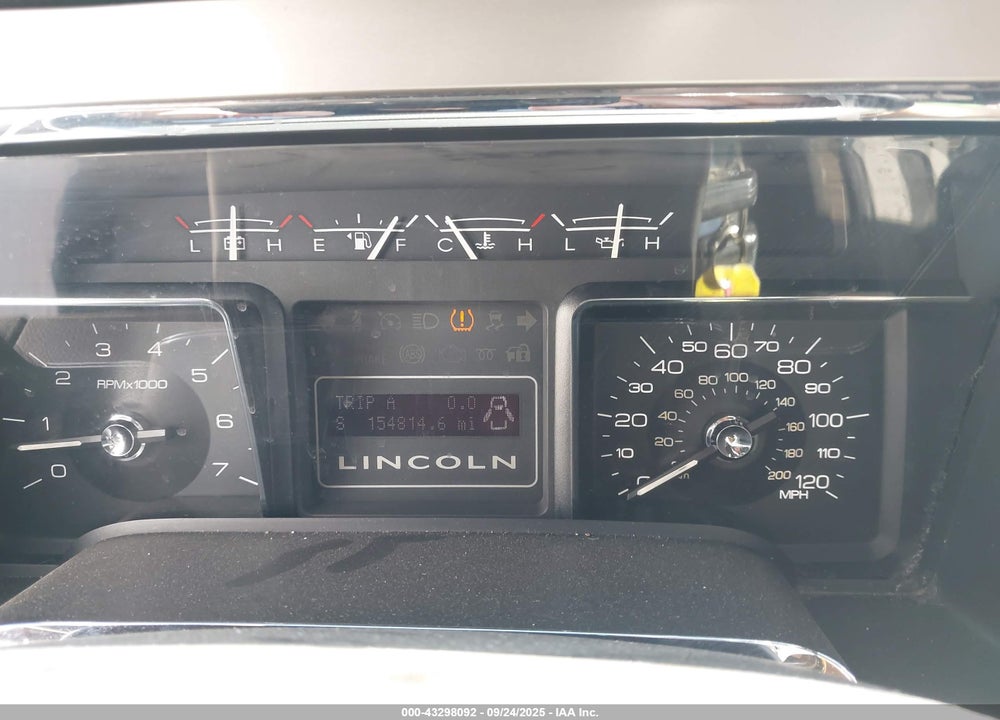 2010 LINCOLN NAVIGATOR VIN: 5LMJJ3H58AEJ02453
