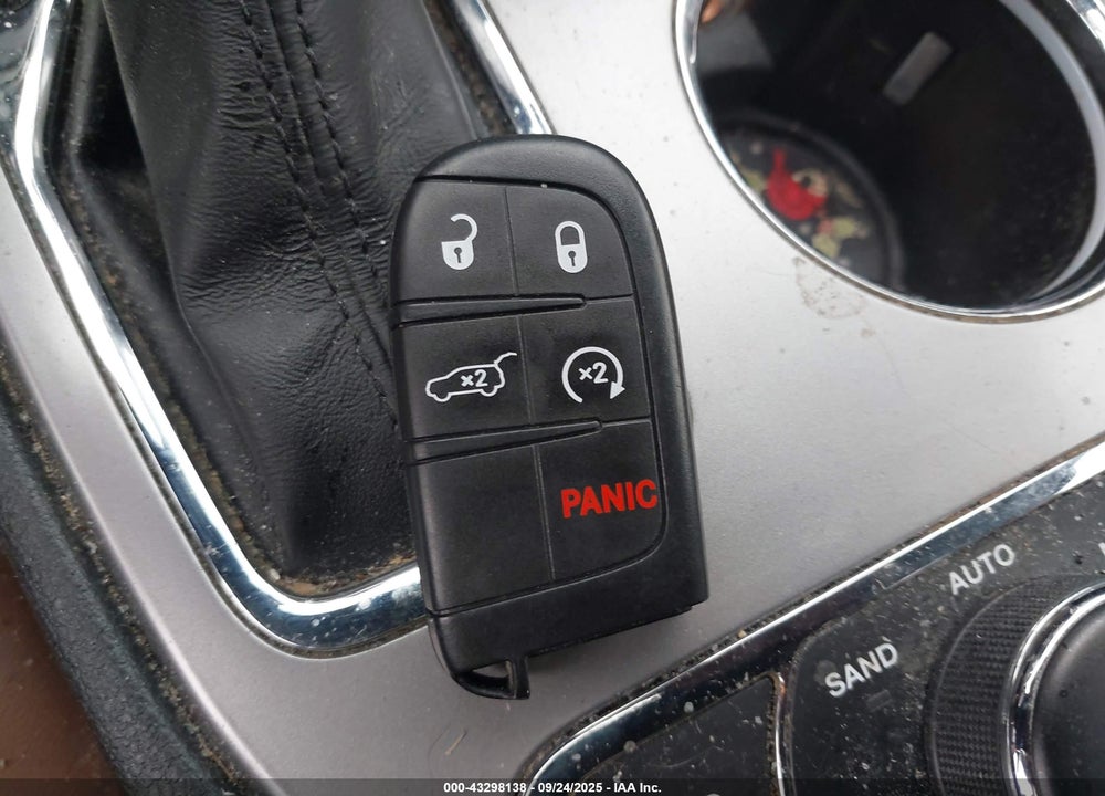 2021 JEEP GRAND CHEROKEE OVERLAND 4X4 VIN: 1C4RJFCG4MC757830