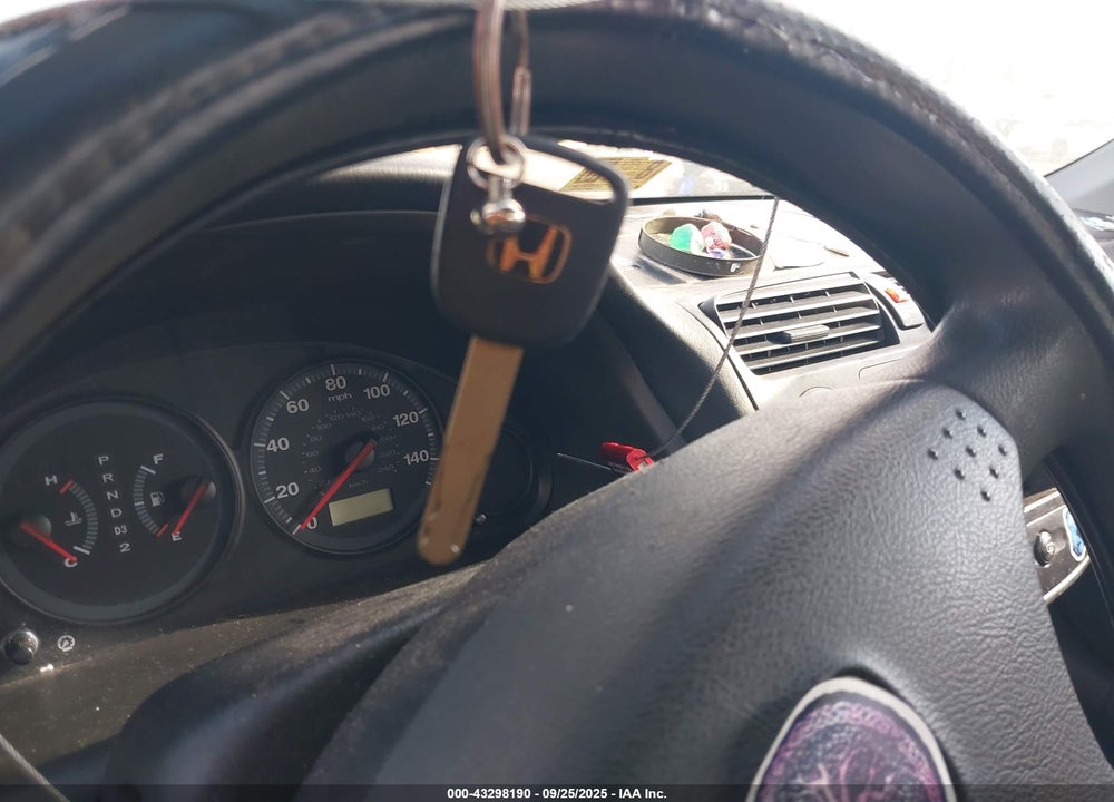 2005 HONDA CIVIC VP VIN: 1HGES16365L002110