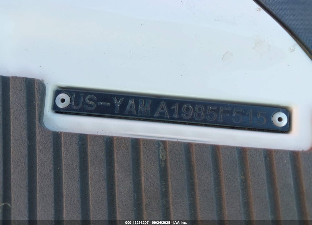 2015 YAMA PJGPJ VIN: YAMA1985F515