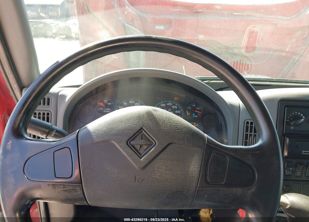 2005 INTERNATIONAL 4000 4300 VIN: 1HTMMAAM95H681252