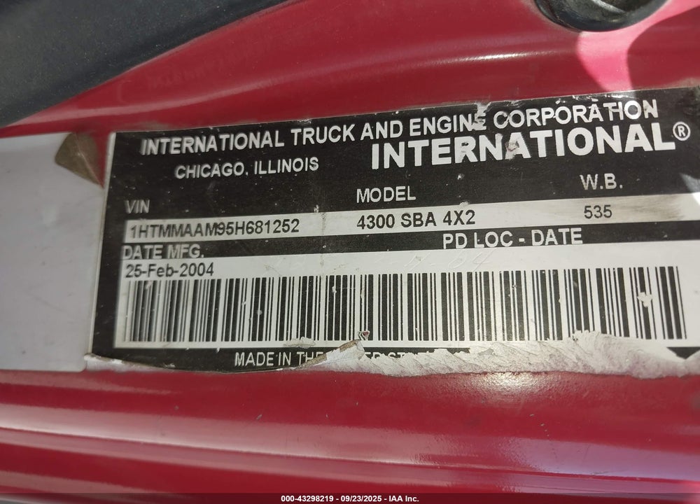 2005 INTERNATIONAL 4000 4300 VIN: 1HTMMAAM95H681252