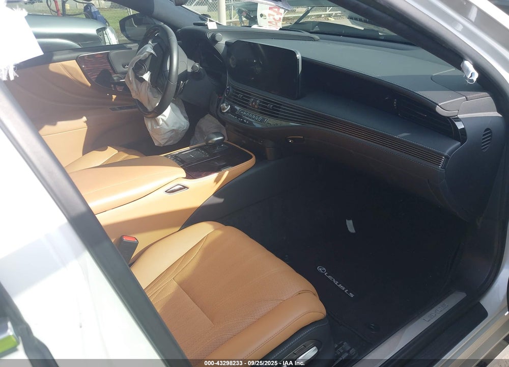 2022 LEXUS LS 500H VIN: JTHGYLGF8N5002462